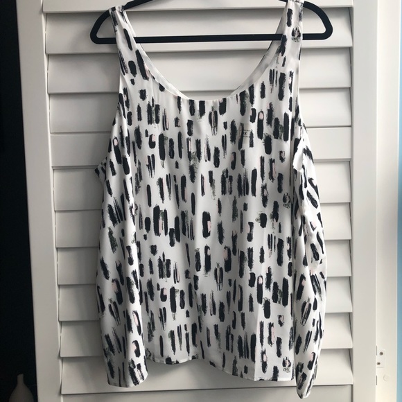 Reitman’s black and white print, hints of light pink, sleeveless blouse, size 3x - Picture 1 of 7